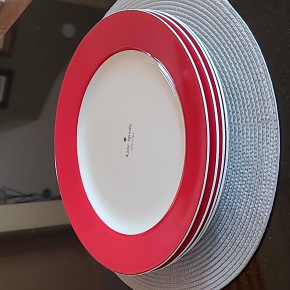 ♠️Kate Spade Dinner Plates - Picture 2 of 9